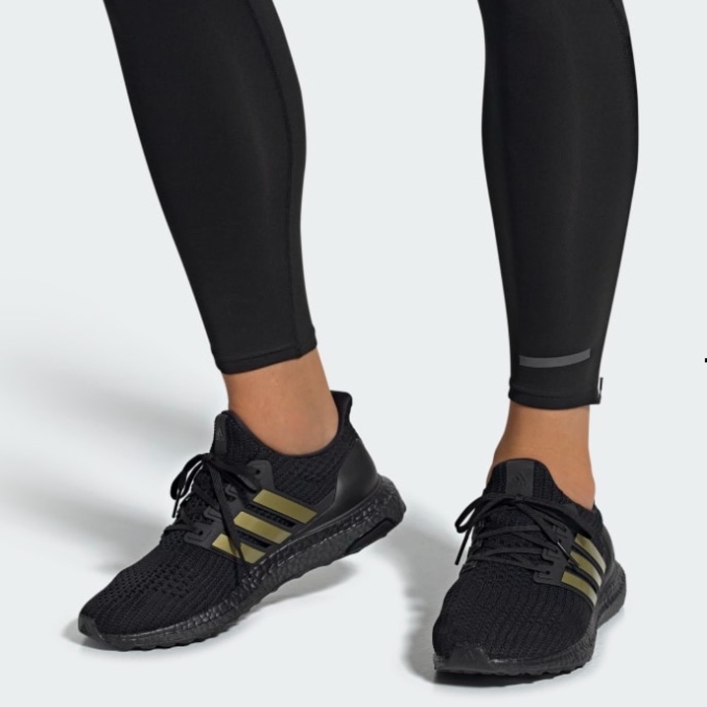 Brand New Adidas Ultra Boost 4.0 DNA